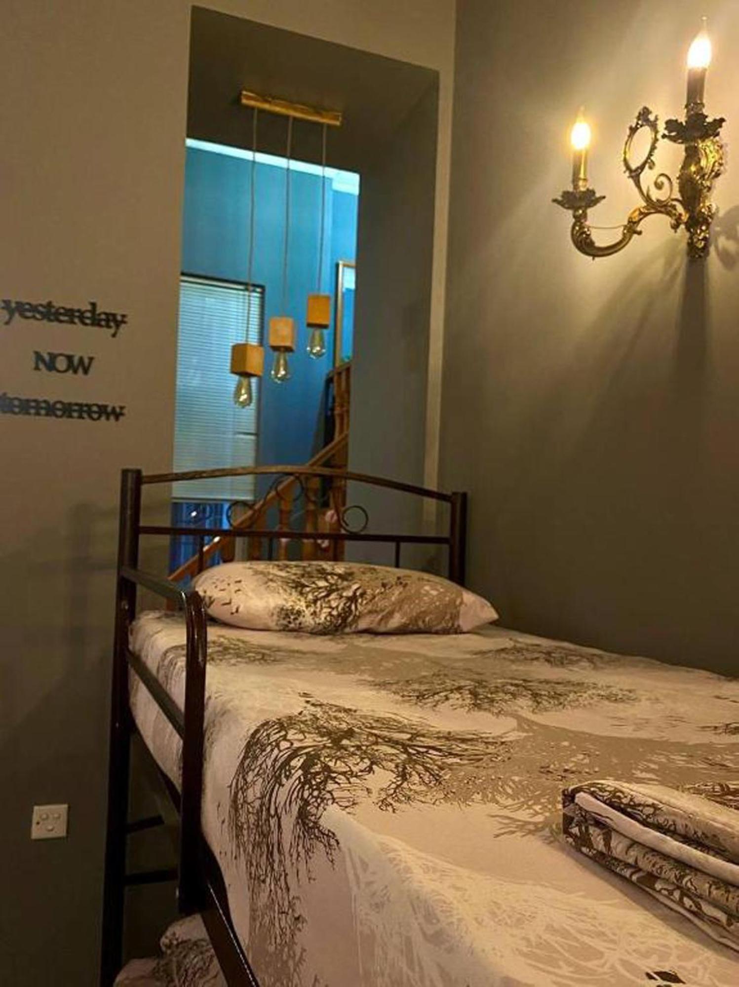 S T Hostel Formerly Sth Hostel 巴库 外观 照片